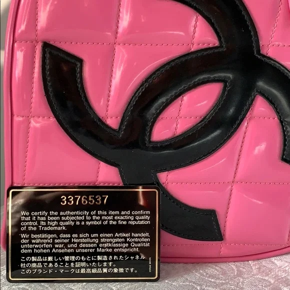CHANEL Heart shape Runway Bag 💖 SUPER RARE - Picture 3 of 5